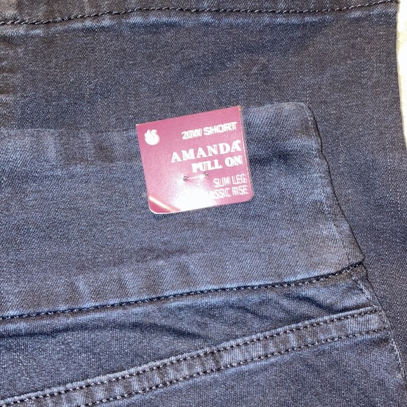 NWT Gloria Vanderbilt 20w Short pull on jeans - Picture 7 of 7